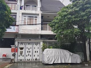 Tin thật 100%. chủ đi mỹ, cần bán biệt thự mt nguyễn quý cảnh, p. an phú, q2. dt 10x17m hầm + 3lầu