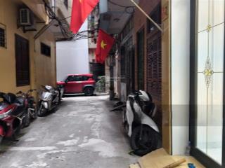 Tôi bán nhà mặt ngõ nguyễn chí thanh 33m2, 5 tầng, ô tô đỗ cửa giá 9 tỷ chút, nhà khá gần phố