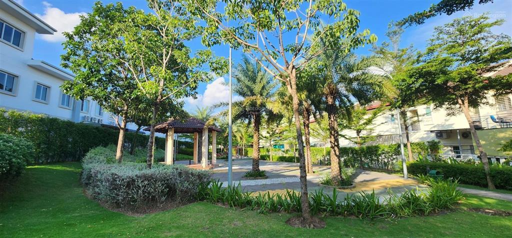 Bán gấp nhà phố 7x20m khu vườn thiên đàng 2, 4 phòng ngủ đang cho thuê, full nội thất
