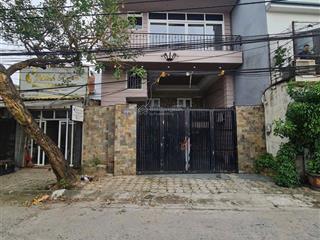 Nhà cấp 4 pl phố duy tân 155m2, mt 6m, ô tô tránh, vỉa hè 5m, 2 thoáng, vườn hoa trước nhà 51 tỷ