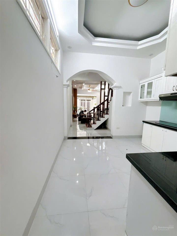 Nhà phố đào tấn 50m2, 5 tầng, căn góc, ngõ rộng 3m, 3 thoáng, gần phố, về ở ngay giá 13.5 tỷ