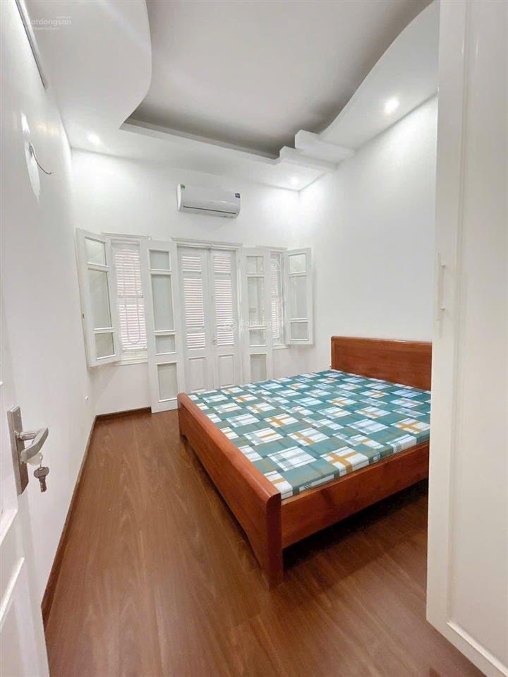 Nhà phố đào tấn 50m2, 5 tầng, căn góc, ngõ rộng 3m, 3 thoáng, gần phố, về ở ngay giá 13.5 tỷ