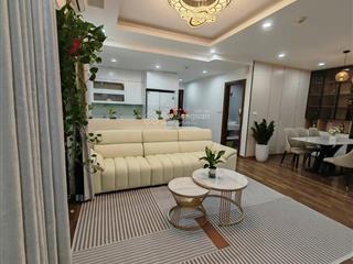 Chính chủ bán căn hộ chung cư starlake 124.97m2, tầng 21, 3pn, 2vs, view đẹp giá 18 tỷ