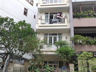 Nhà phố lý nam đế 66m2*5t, mt 4.8m, lô góc 3 thoáng, ngõ rộng 10m, 2 ô tô tránh, sân rộng trước nhà