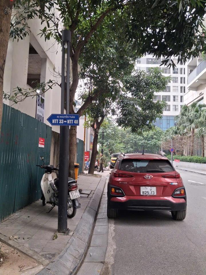 Cđt dự án lk thống nhất complex cần bán căn biệt thự góc cuối cùng thuộc dự án.  0913 535 ***