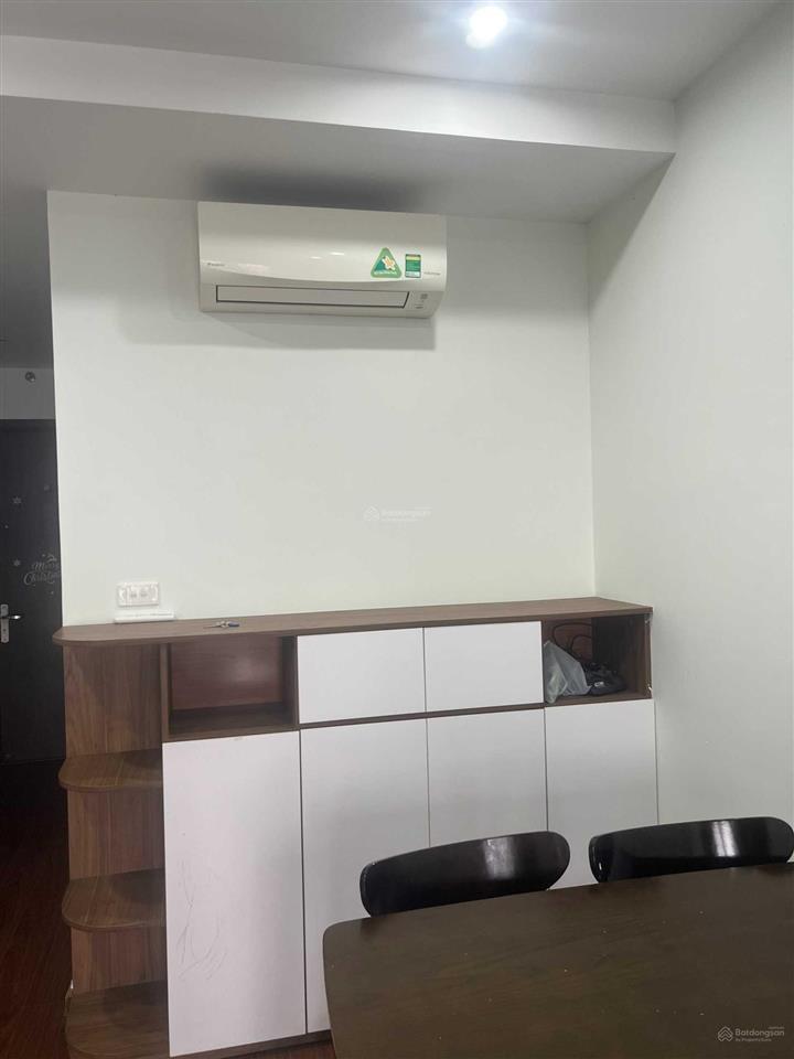 Chính chủ cho thuê căn hộ tại dự án 90 nguyễn tuân ban công đn mát mẻ  0985 746 ***
