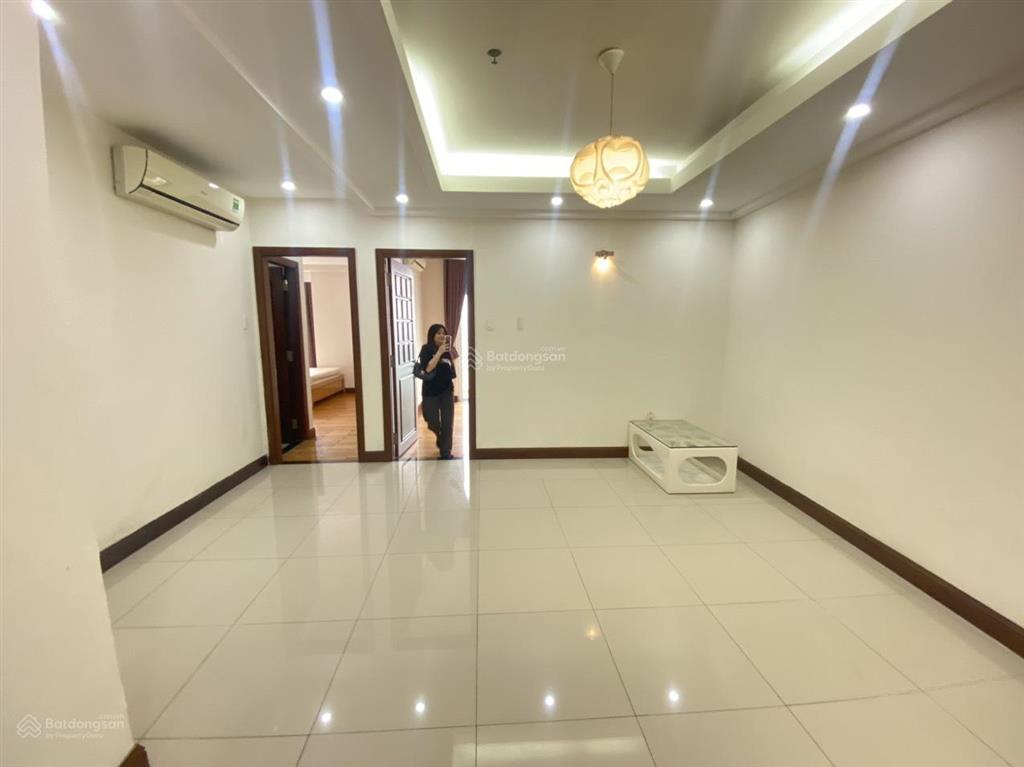 Cần bán căn hộ him lam riverside 110m2 view đẹp, lầu trung giá 7.9tỷ có sổ hồng,  0937 781 ***
