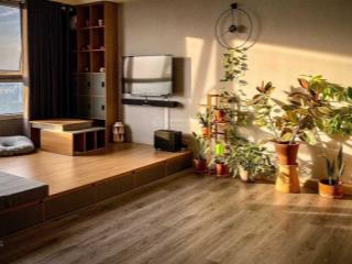 Cần bán căn góc 112m2 chung cư the eastern có ban công, nội thất đẹp, giá 3 tỷ 8
