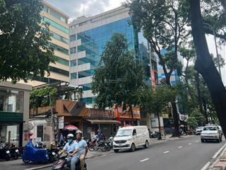 Bán nhà diện tích lớn mặt tiền nguyễn khắc nhu p.cô giang q.1 dt  290m2