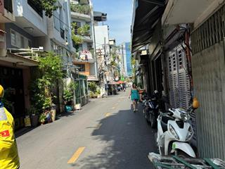 Bán nhà hxh nguyễn thiện thuật p.1 q.3 dt 4.1 x 18m, 1 lầu