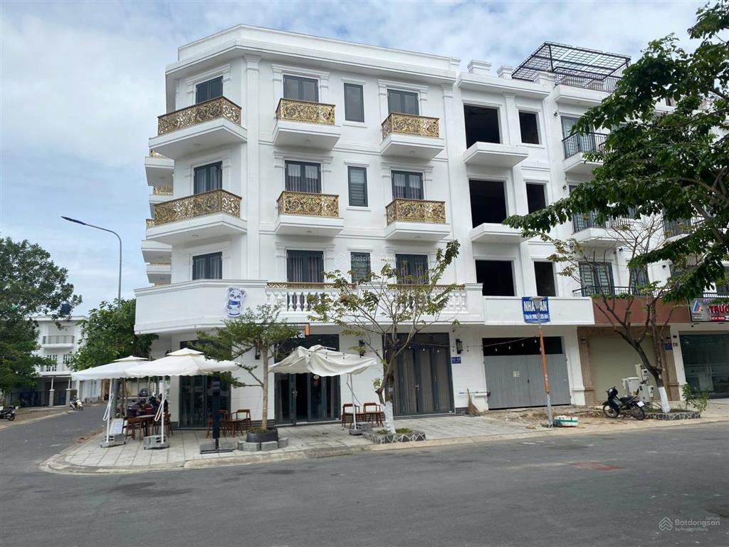 Bán nhà hẻm 8m trải nhựa 202 võ văn tần p.5 q.3 dt 4 x 18m, 2 lầu thuê  30tr/th