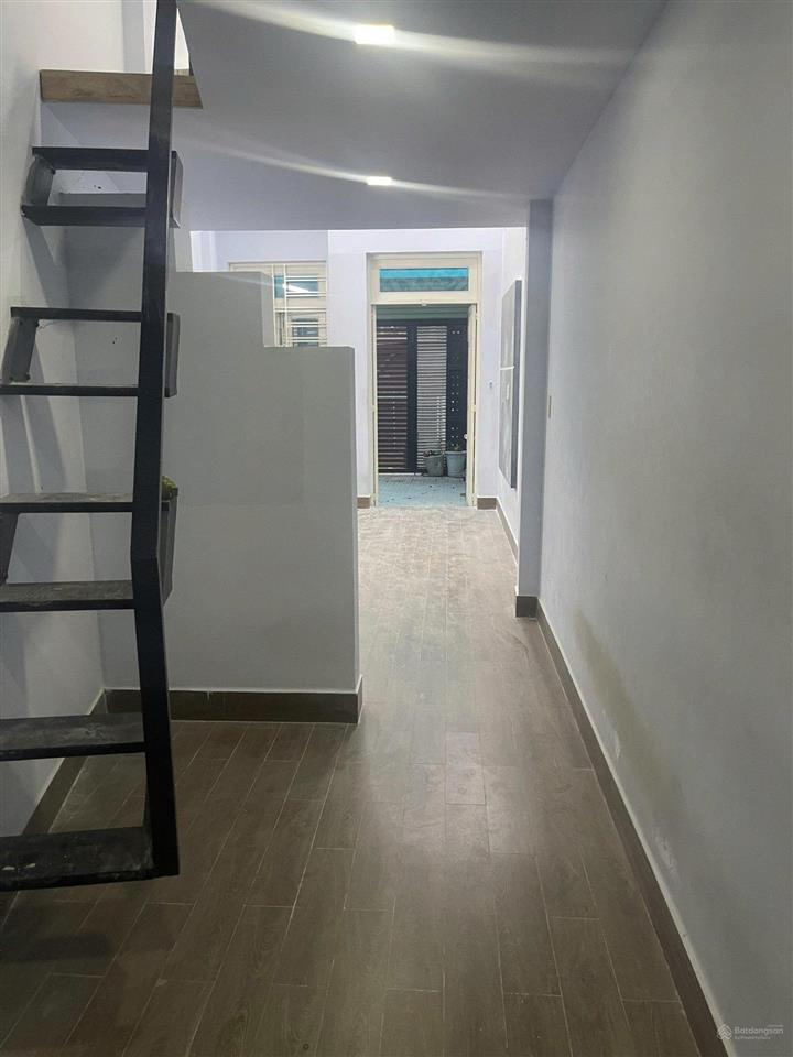 Cho thuê nhà nguyên căn 2pn 2wc 80m2 sân rồng thoải mái đường 15 p. linh xuân thủ đức