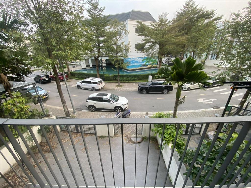 Năng hải villas  cho thuê siêu phẩm mặt hồ vinhomes thăng long, 256m2, giá từ 14tr, 0973 931 ***