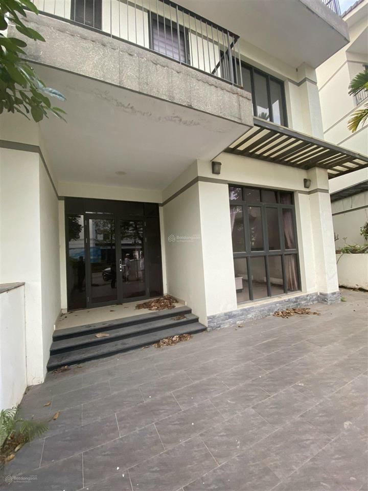 Năng hải villas  cho thuê siêu phẩm mặt hồ vinhomes thăng long, 256m2, giá từ 14tr, 0973 931 ***