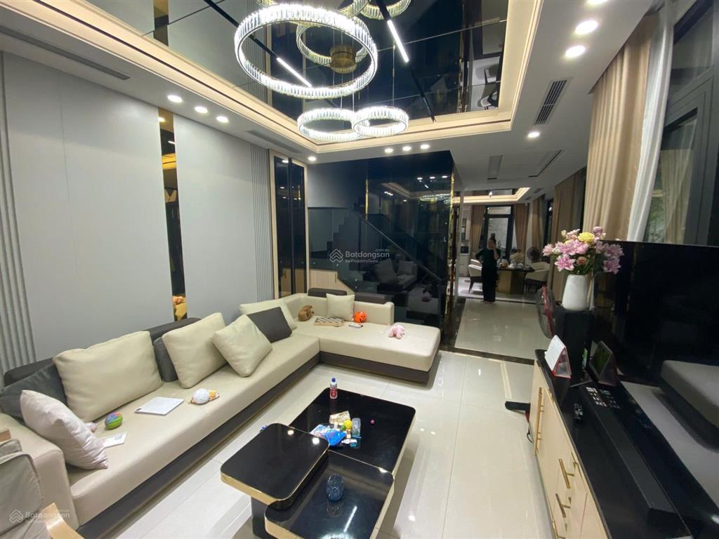 Chính chủ bán nhanh lô góc btsl 183m2, full đồ rời giá 28 tỷ.  0973 931 ***  năng hải villas