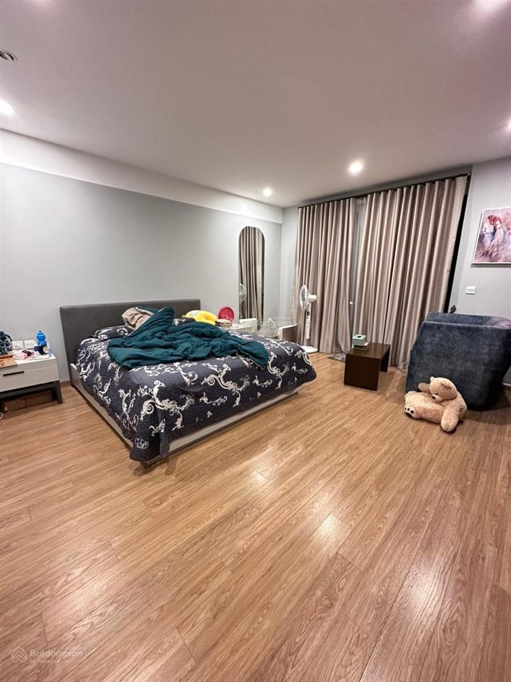 Chính chủ bán nhanh lô góc btsl 183m2, full đồ rời giá 28 tỷ.  0973 931 ***  năng hải villas