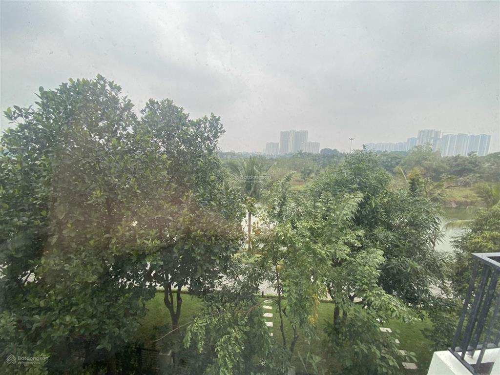 Năng hải villas  xác thực chính chủ  cần bán gấp btsl lô góc mặt hồ, nội thất cao cấp 38 tỷ 194m2