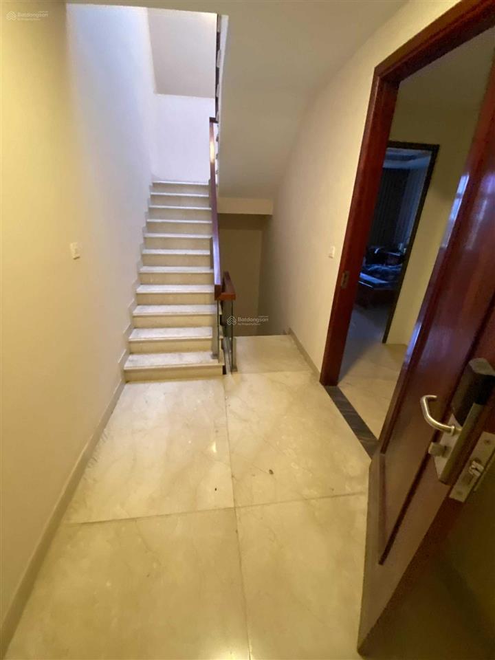 Năng hải villas  cho thuê vinhomes gardenia, để ở /làm vp, 110m2 x 5 tầng, 50tr.  0973 931 ***
