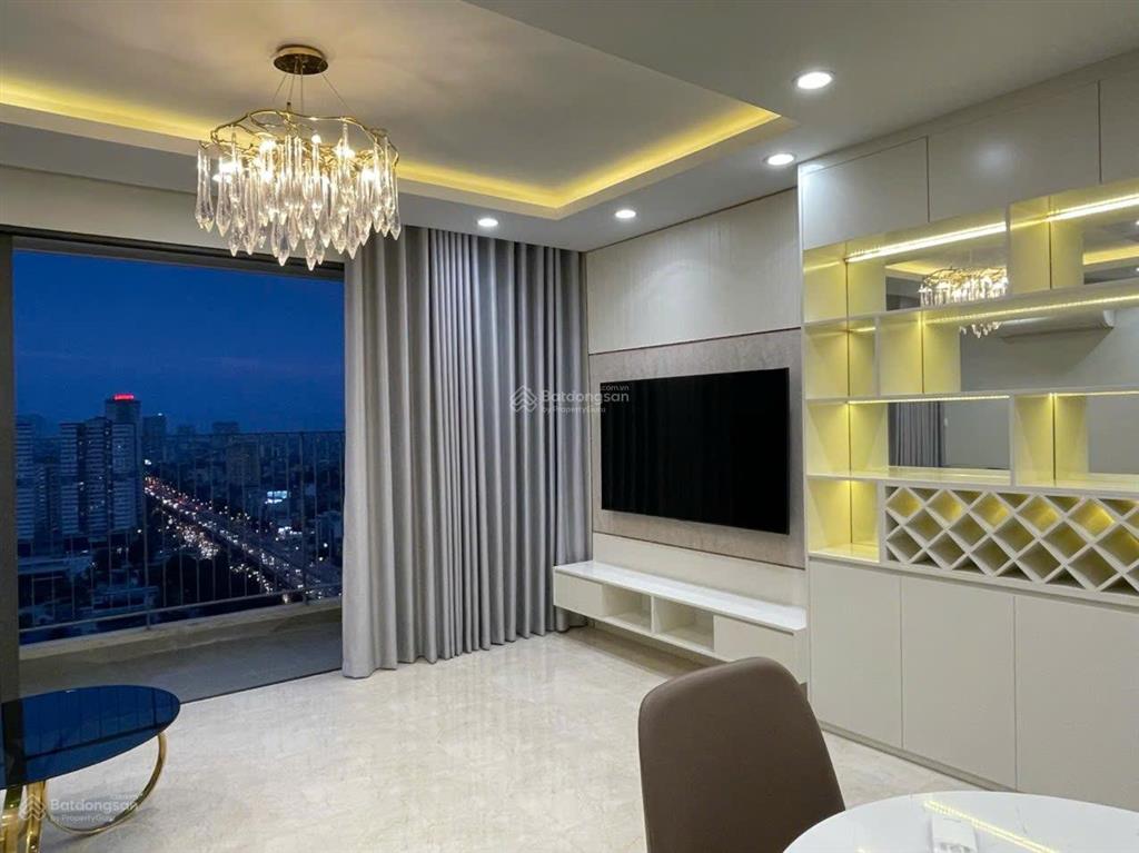 Chính chủ cho thuê căn hộ c3 100m2 3 phòng ngủ view hồ đủ đồ chỉ cần kéo vali tới ở giá 21tr/ tháng