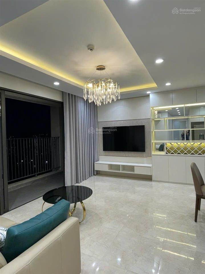 Chính chủ cho thuê căn hộ c3 100m2 3 phòng ngủ view hồ đủ đồ chỉ cần kéo vali tới ở giá 21tr/ tháng