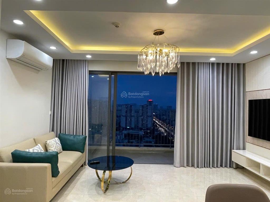 Chính chủ cho thuê căn hộ c3 100m2 3 phòng ngủ view hồ đủ đồ chỉ cần kéo vali tới ở giá 21tr/ tháng