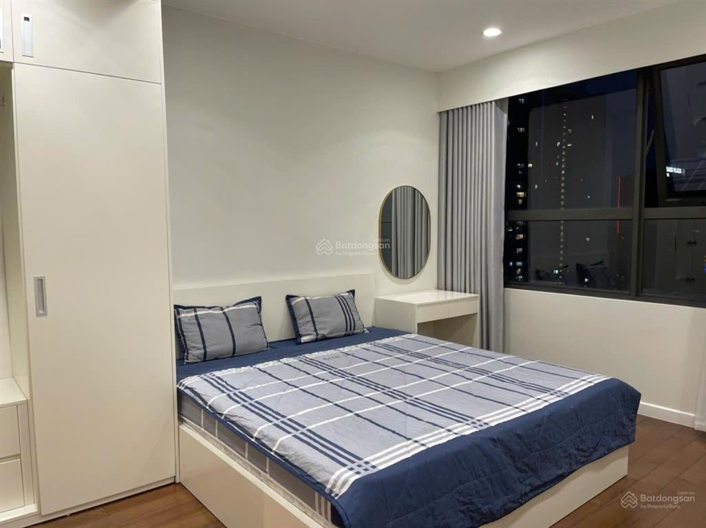 Chính chủ cho thuê căn hộ c3 100m2 3 phòng ngủ view hồ đủ đồ chỉ cần kéo vali tới ở giá 21tr/ tháng