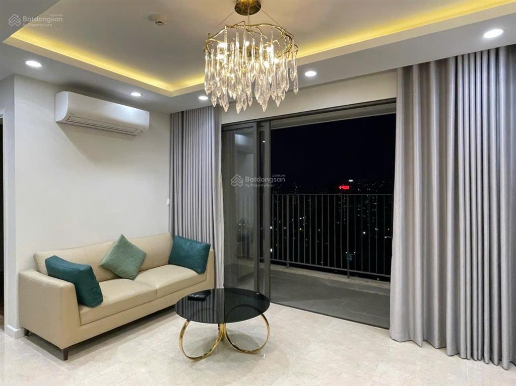 Chính chủ cho thuê căn hộ c3 100m2 3 phòng ngủ view hồ đủ đồ chỉ cần kéo vali tới ở giá 21tr/ tháng