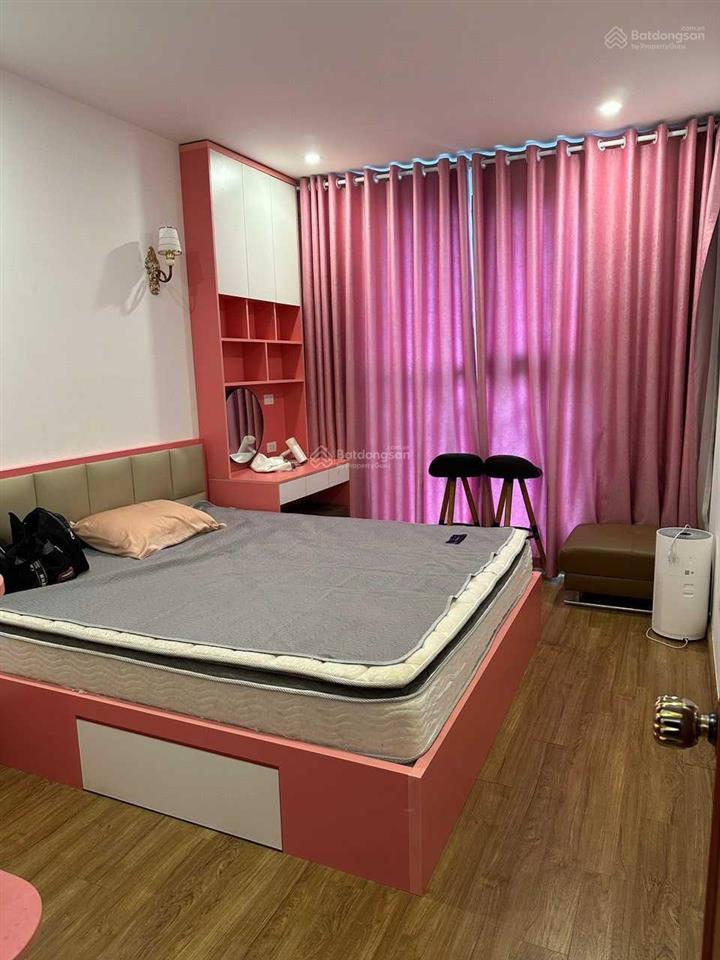 Chính chủ cho thuê 3pn 110m² căn góc e2 view nội khu đủ đồ giá 20tr vào ở ngay  0325 643 ***