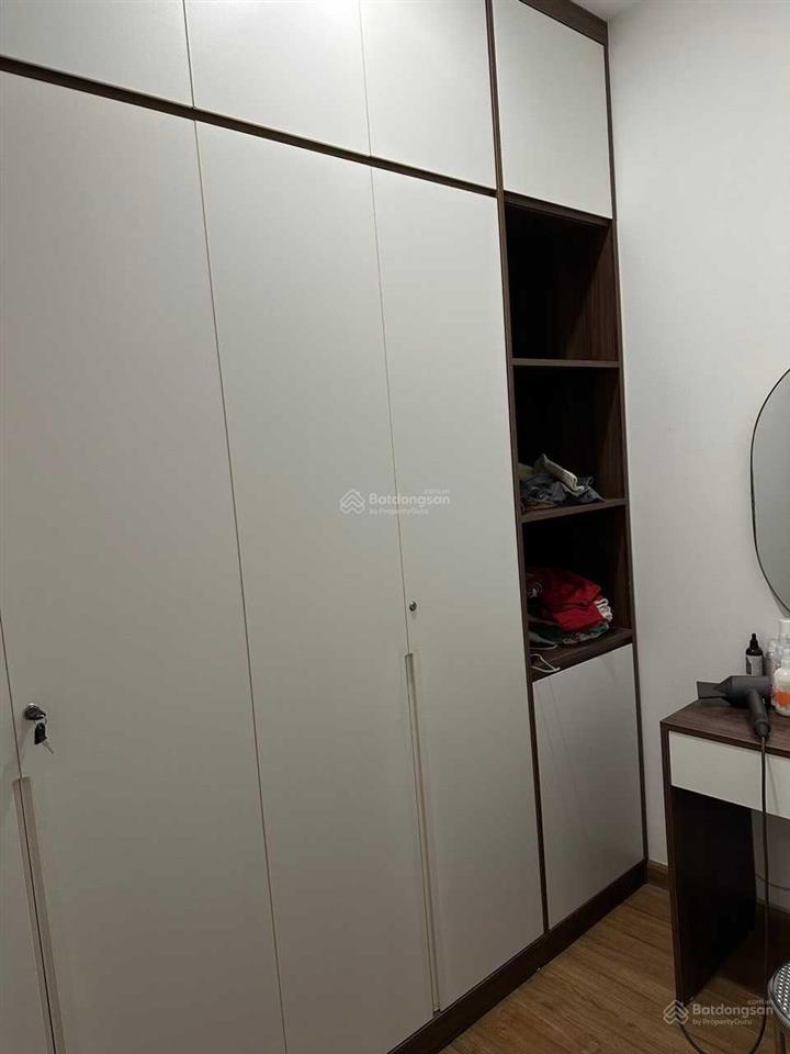 Chính chủ cho thuê 3pn 110m² căn góc e2 view nội khu đủ đồ giá 20tr vào ở ngay  0325 643 ***