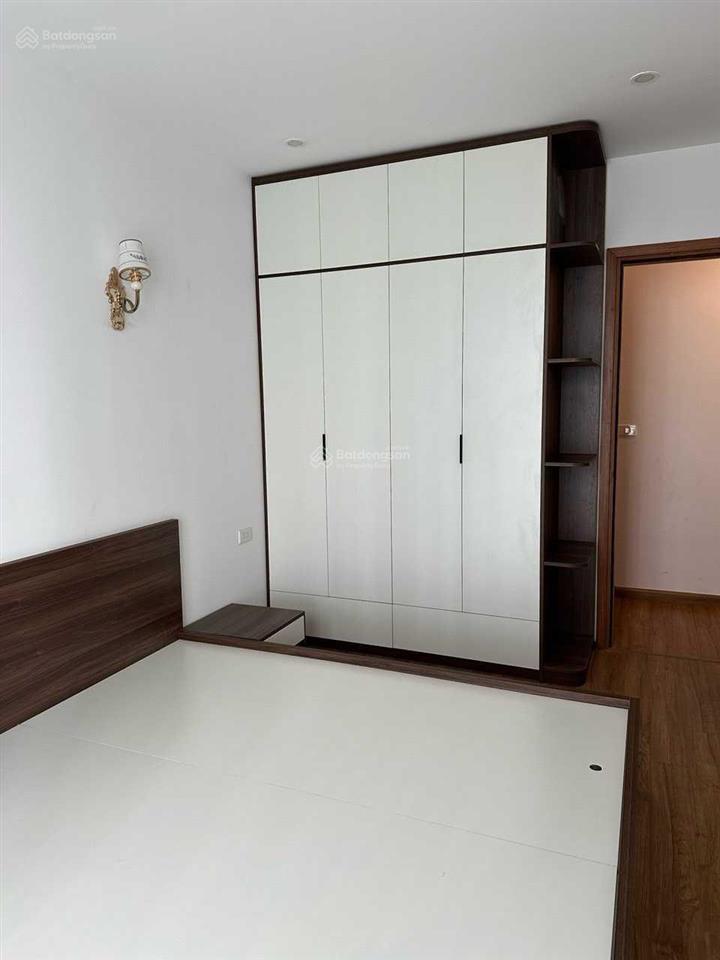 Chính chủ cho thuê 3pn 110m² căn góc e2 view nội khu đủ đồ giá 20tr vào ở ngay  0325 643 ***