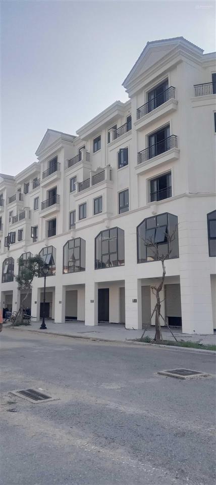 Chính chủ cần cho thuê nhà liền kề nguyên căn đã hoàn thiện mặt đường đại lộ hoàng gia