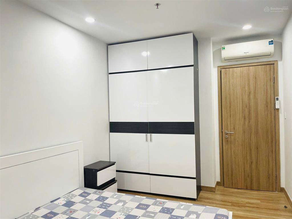 Chuyển công việc chủ bán căn hộ 2pn 73m full nội thất tại the wisteria