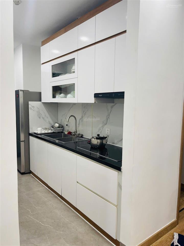 Chuyển công việc chủ bán căn hộ 2pn 73m full nội thất tại the wisteria