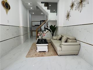 Bán gấp nhà tại tỉnh lộ 10, 1,78 tỷ, 70m2, 2pn, 2wc, quận bình tân