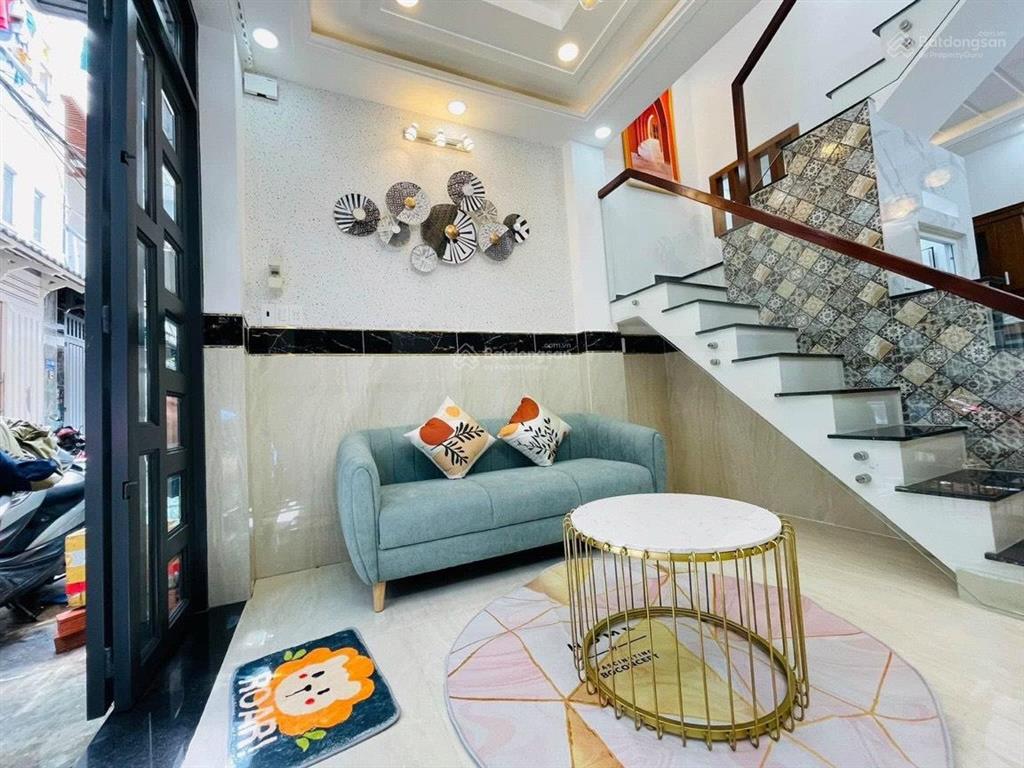 Bán nhà gần chợ liên khu 5  6, nhà mới 100%, vào ở liền, quận bình tân