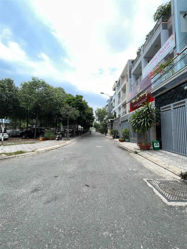 Bán căn nhà phố khu hiệp thành city q12 chỉ hơn 8 tỷ