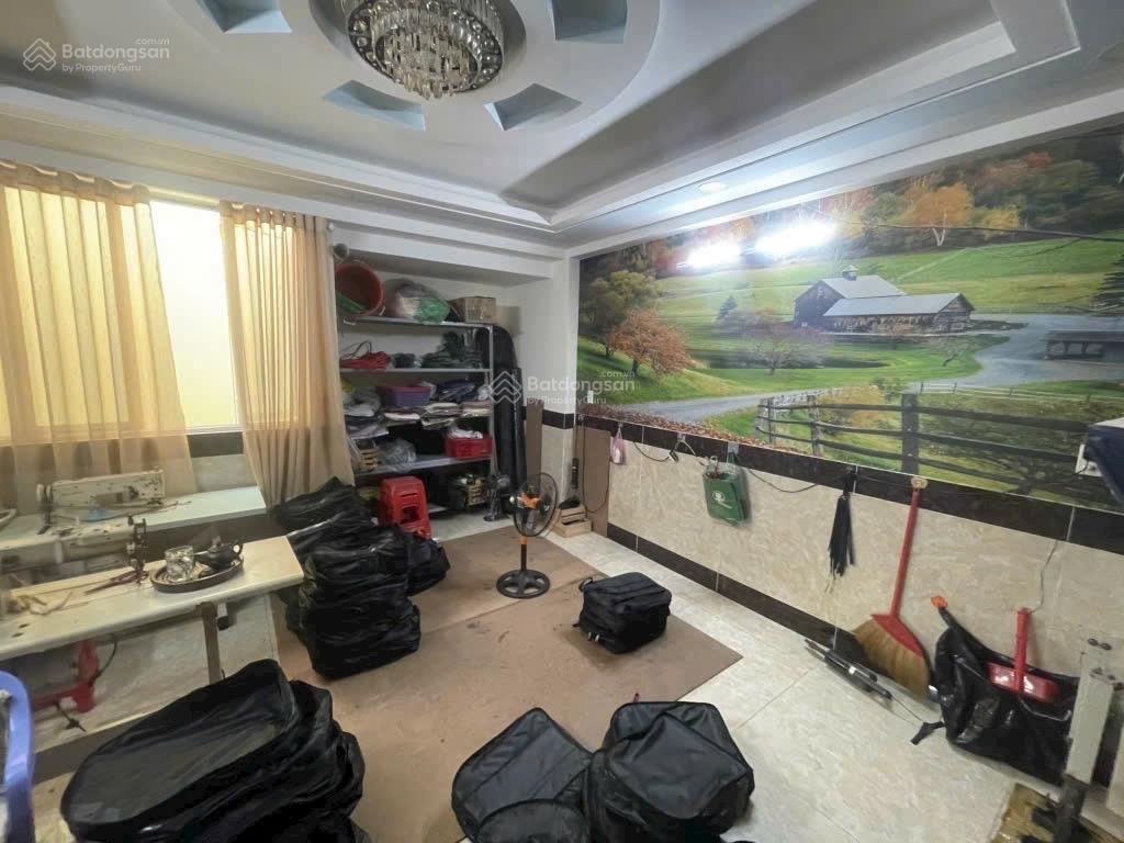 Nhà phố mới 4pn 5vs hẽm thông giá chỉ có 5,95 tỷ còn thương lượng chính chủ