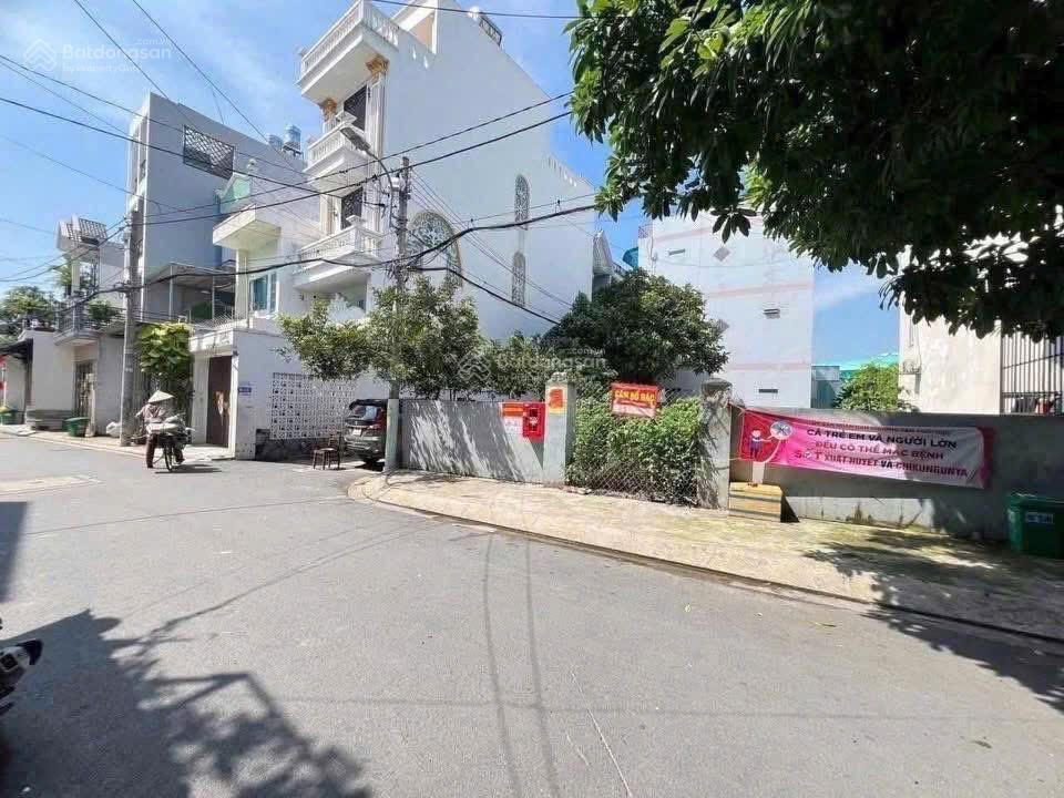 Bán lô đất góc hai mặt tiền xây tự do có thể kd buôn bán giá hời