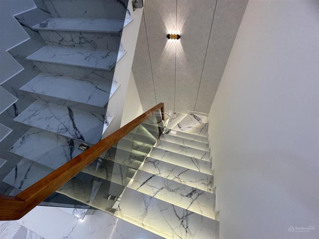 Bán căn nhà phố mỡi xây xong sổ hồng riêng hoàn công đầy đủ