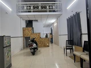 Xe tải tới hông nhà  4*15m  nguyễn hữu dật