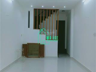 Nhà mặt tiền có sẵn máy lạnh gần aeon  trường học  3 tầng sân thượng gồm 4pn5wc