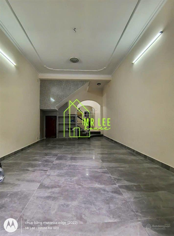 Xe tải đậu cửa  xe hơi vào nhà  giáp tân bình  etown  nhà ga t3  3 tầng 4pn  3wc