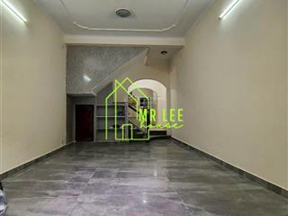 Xe tải đậu cửa  xe hơi vào nhà  giáp tân bình  etown  nhà ga t3  3 tầng 4pn  3wc