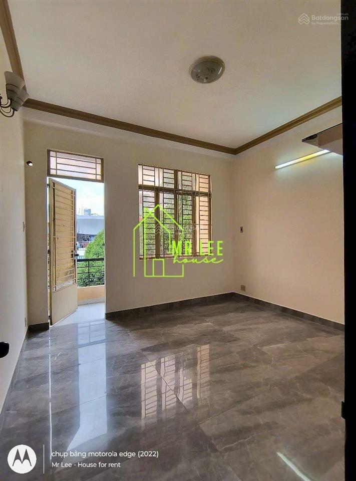 Xe tải đậu cửa  xe hơi vào nhà  giáp tân bình  etown  nhà ga t3  3 tầng 4pn  3wc