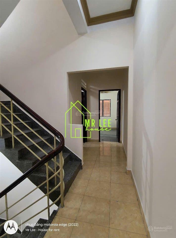 Xe tải đậu cửa  xe hơi vào nhà  giáp tân bình  etown  nhà ga t3  3 tầng 4pn  3wc