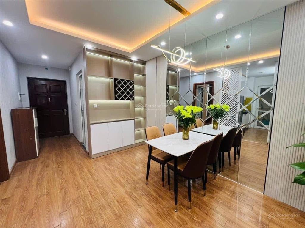 Chính chủ bán gấp căn 2n2vs toà gemek2 mặt đường lê trọng tấn, 66m2 sử dụng, sẵn sổ, nội thất full