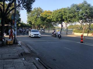 Bán nhà mặt tiền nguyễn văn luông, ngang 4m2 dài 13m vuông vức, chỉ 10 tỷ, q.6