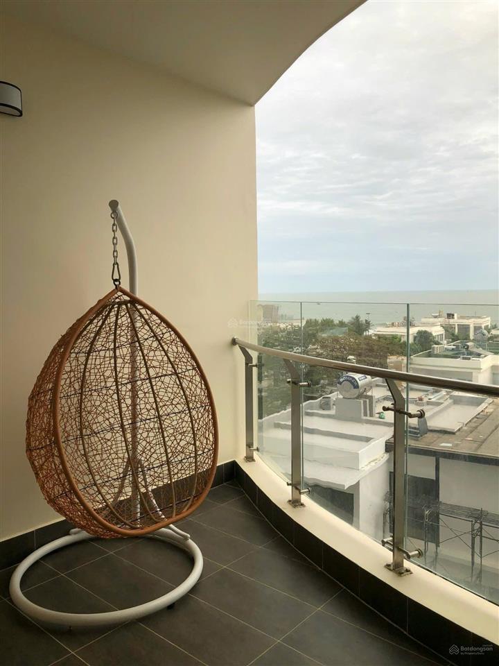 Căn hộ view trực diện biển giá chỉ 3tỷ5 full nội nhất nhà mới như hình. đi bộ tới mặt biển chỉ 80m