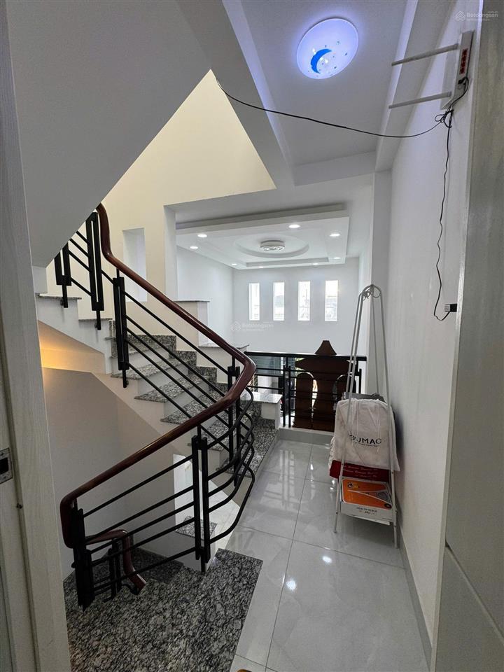 Bán nhà hẻm xe hơi 380/1/52 phạm văn chiêu, 3pn, 3wc