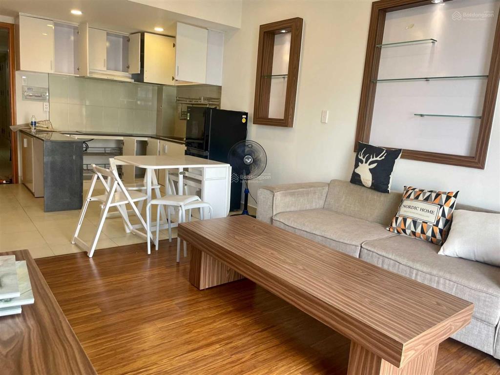 Bán căn hộ chung cư thủ thiêm sky. 2pn 2wc. giá 4.9ty , sổ hồng sang tên, full nội thất